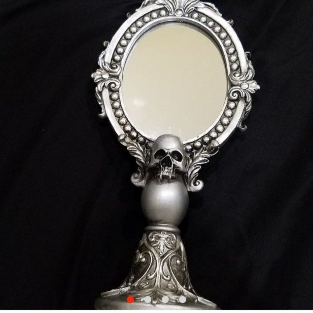Nwt Victorian Skull Vanity mirror